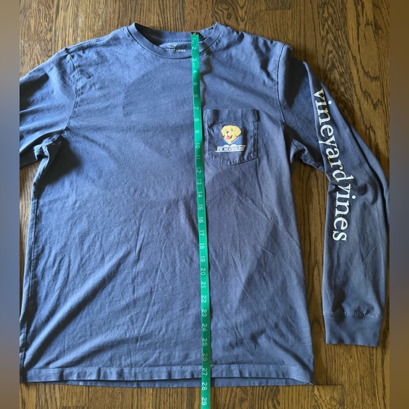 LIKE NEW Vineyard Vines Long Sleeve T-Shirt Size Medium - Picture 9 of 10